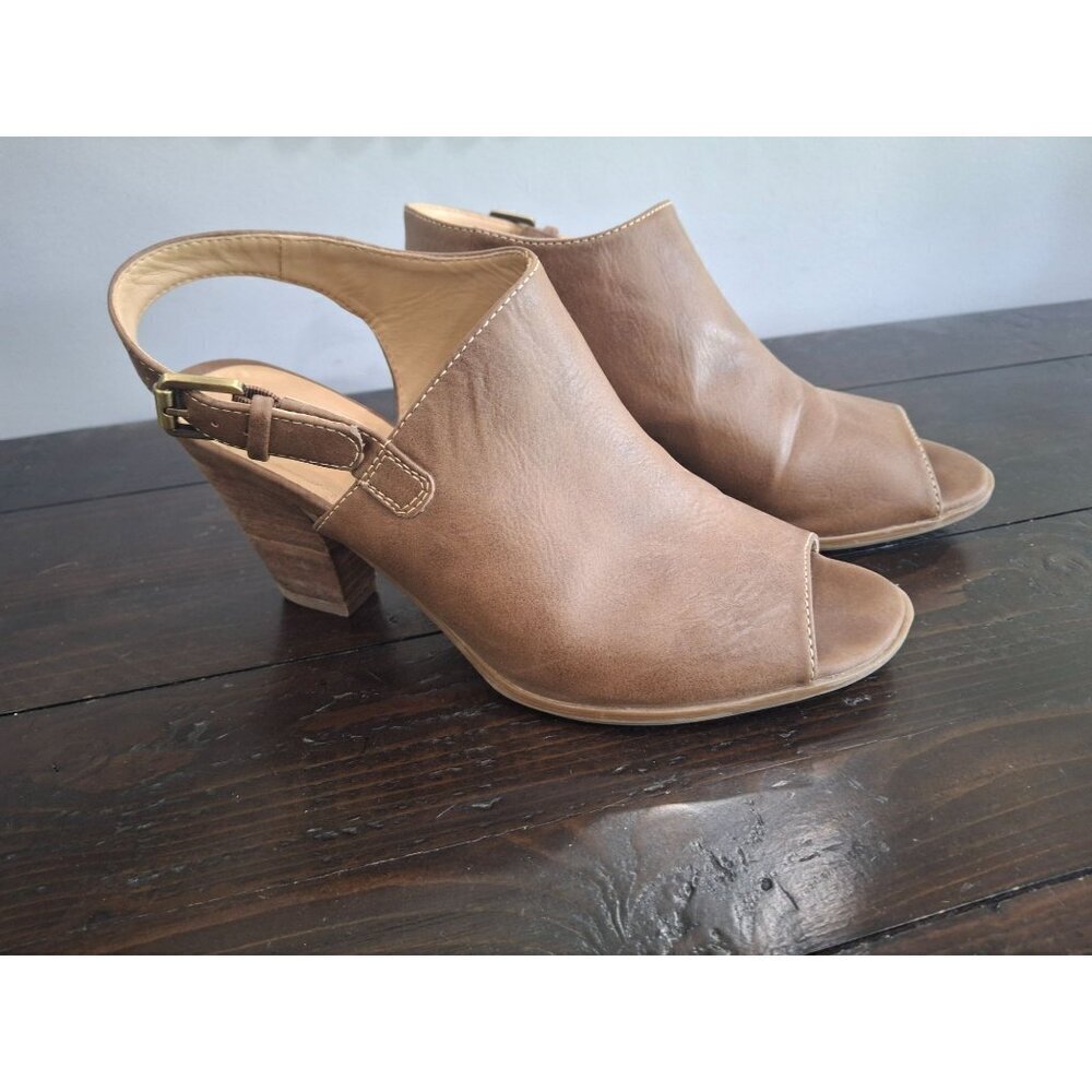 EUC Naturalizer Takoda Brown Dress Sandal/Sz. 8M